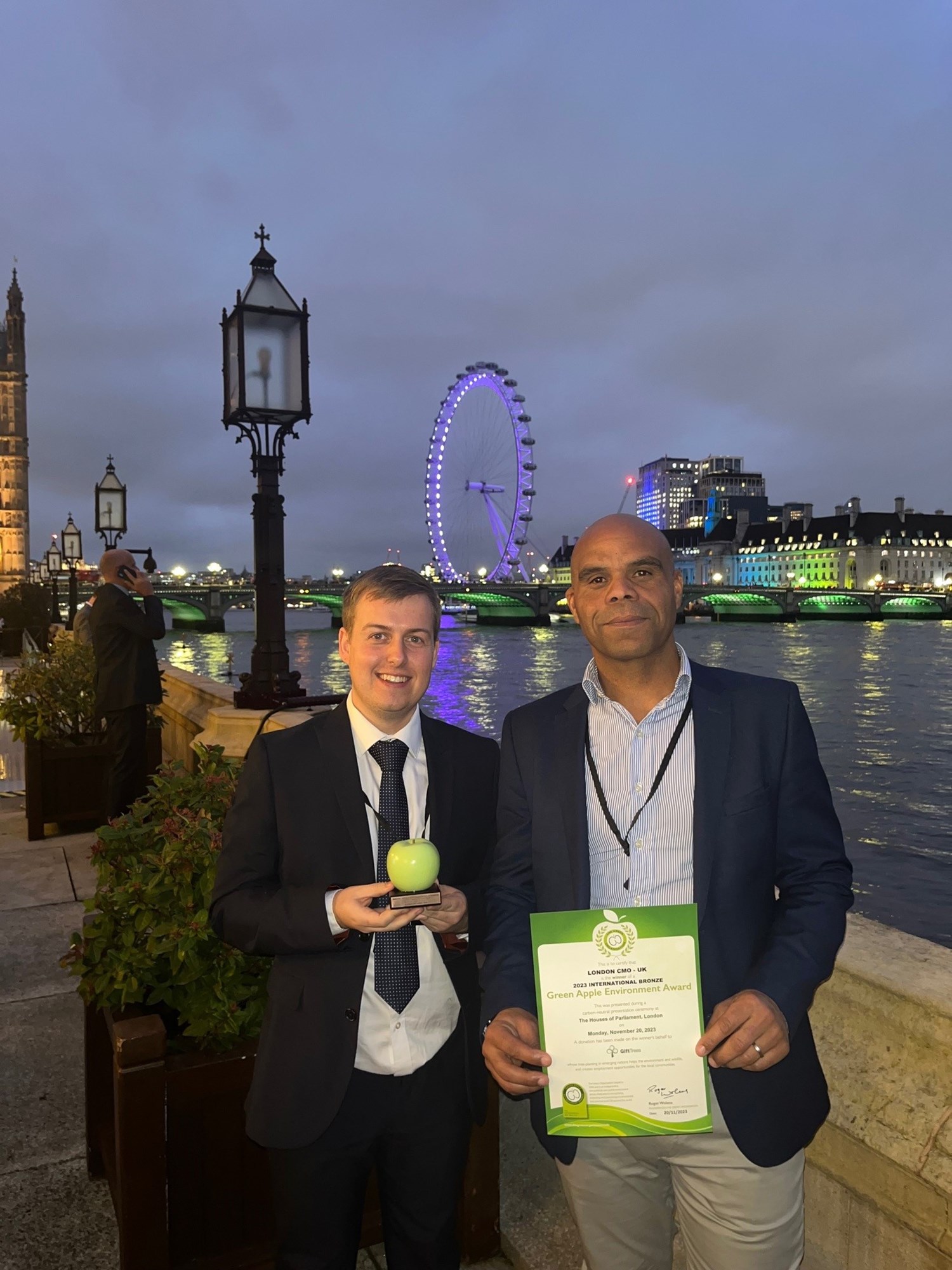 Morrison Energy Services receives Green Apple Award for Hammersmith Bridge Gas Main Reinforcement Programme